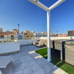 loading blurry tour image