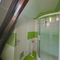 loading blurry tour image