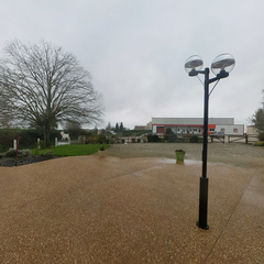 loading blurry tour image