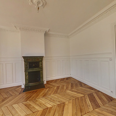 loading blurry tour image