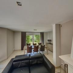 loading blurry tour image