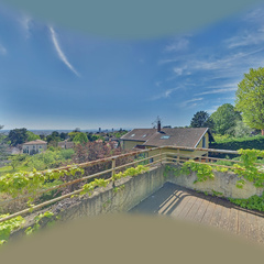 loading blurry tour image