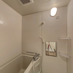 loading blurry tour image