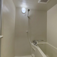 loading blurry tour image