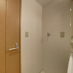 loading blurry tour image