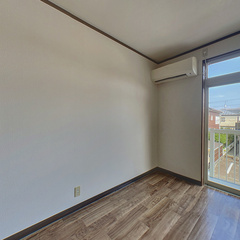 loading blurry tour image