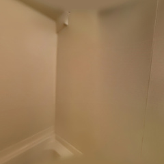 loading blurry tour image