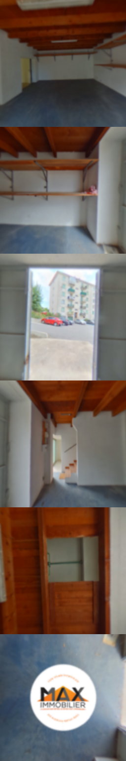 loading blurry tour image