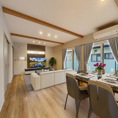 loading blurry tour image