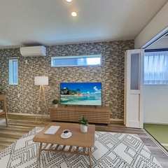 loading blurry tour image