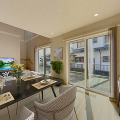 loading blurry tour image