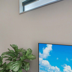 loading blurry tour image