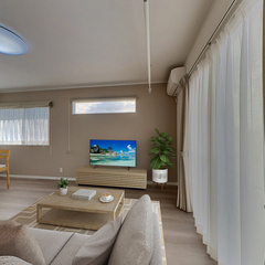 loading blurry tour image