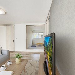 loading blurry tour image