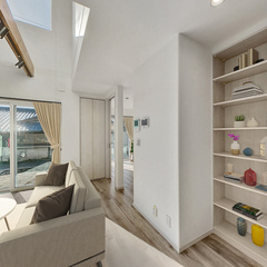 loading blurry tour image