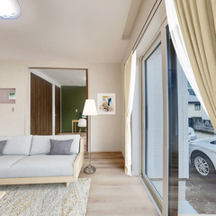 loading blurry tour image