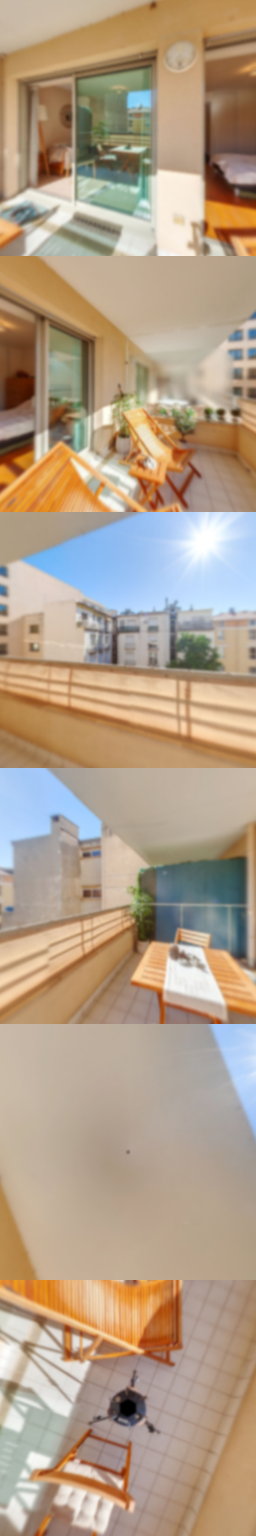 loading blurry tour image