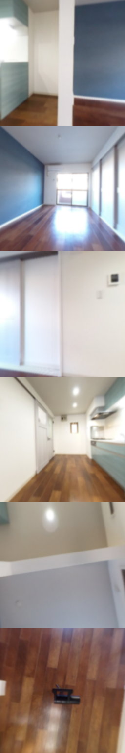 loading blurry tour image