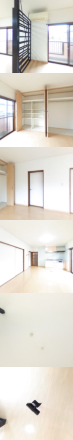 loading blurry tour image