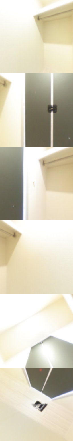 loading blurry tour image