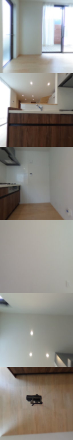 loading blurry tour image