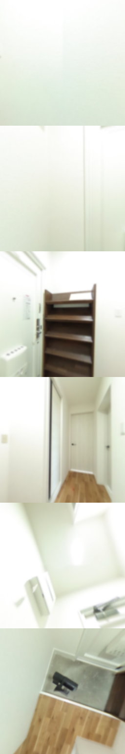 loading blurry tour image