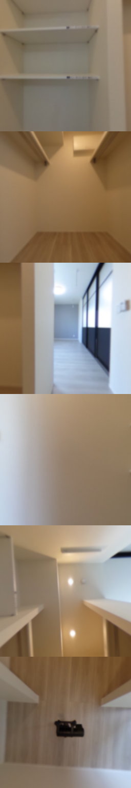 loading blurry tour image