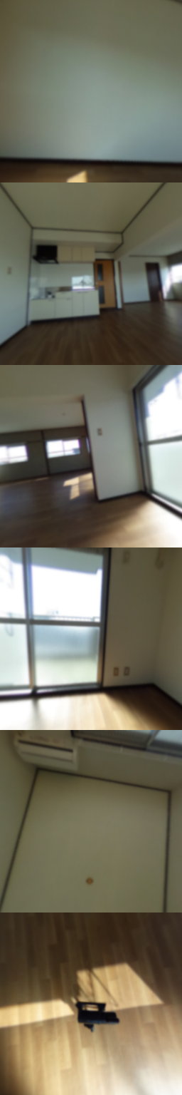 loading blurry tour image