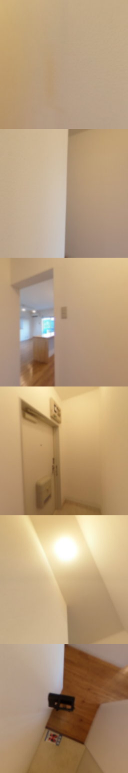 loading blurry tour image