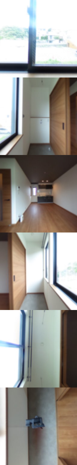 loading blurry tour image