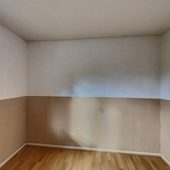 loading blurry tour image