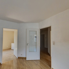 loading blurry tour image