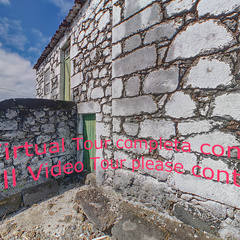 loading blurry tour image