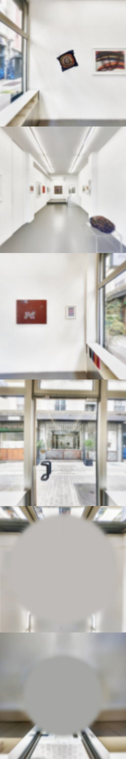 loading blurry tour image