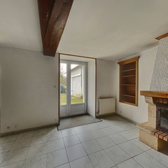 loading blurry tour image