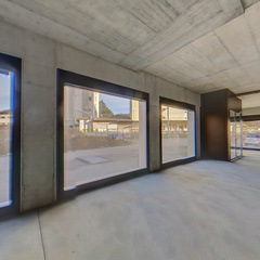 loading blurry tour image