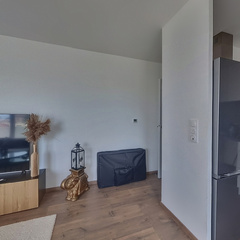 loading blurry tour image