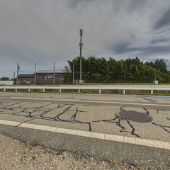 loading blurry tour image