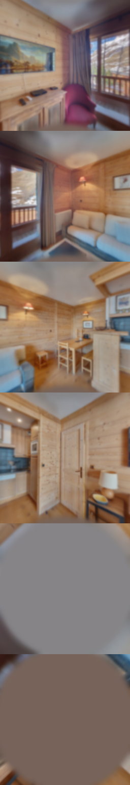 loading blurry tour image