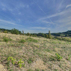 loading blurry tour image